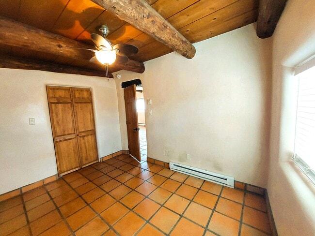 Building Photo - 1320 Alamo Rd