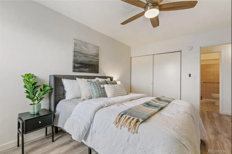 Building Photo - 10150 E Virginia Ave