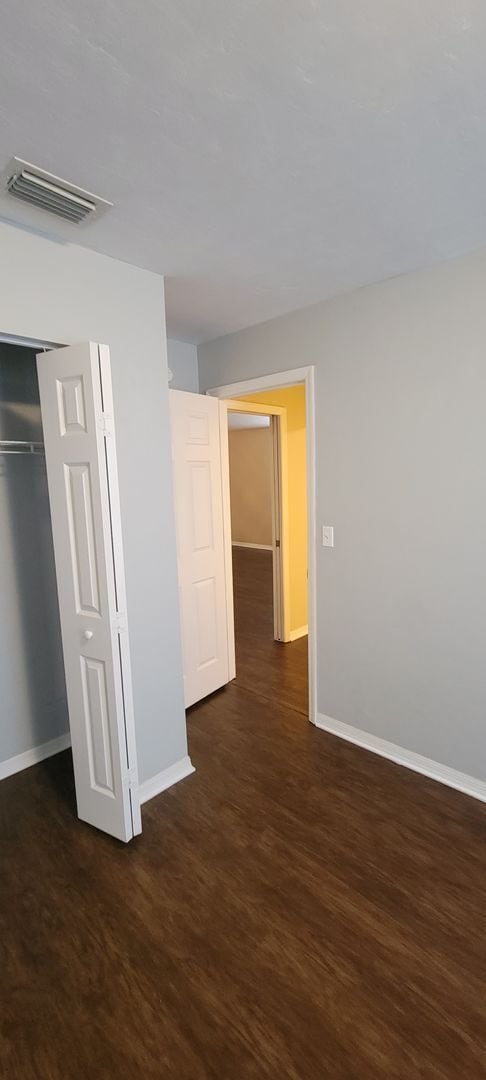 Building Photo - 3 bedroom/2 bath in Palm Grove