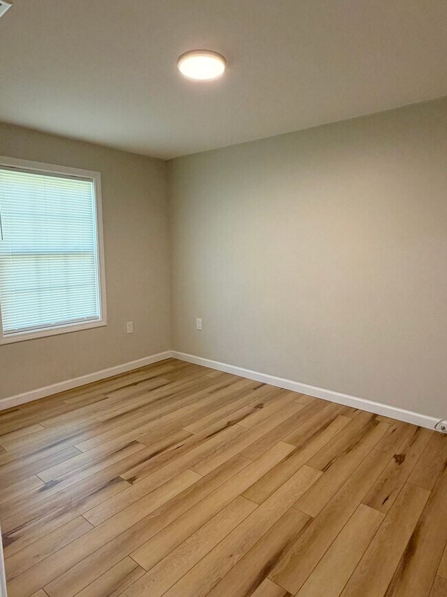 Building Photo - Rhodes