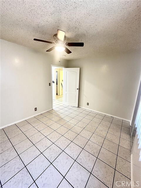 Building Photo - 2127 City View Ave