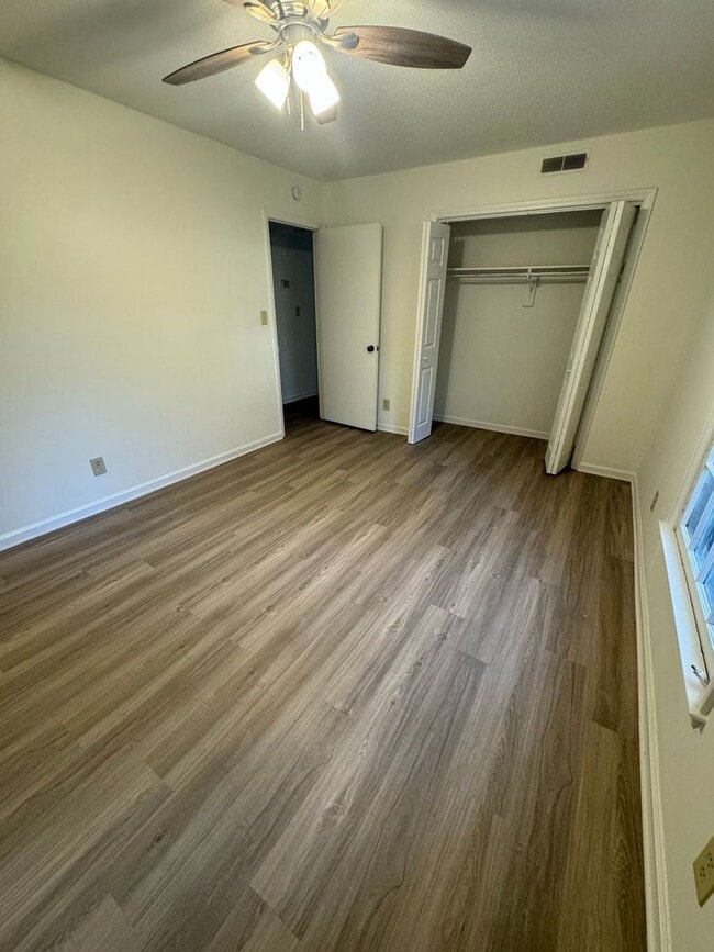 Building Photo - Completely Remodeled 2-Bedroom, 1.5 Bathroom Condo ***RENT SPECIAL: 1/2 OFF FIRST MONTH OF RENT***