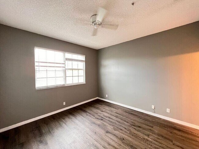 Building Photo - 117 Lighthouse Cir