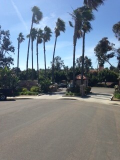 Building Photo - 7120 Shoreline Dr