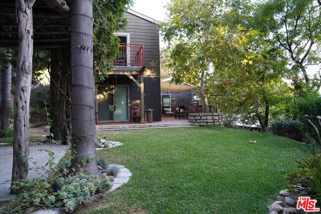Building Photo - 6267 Tipton Way