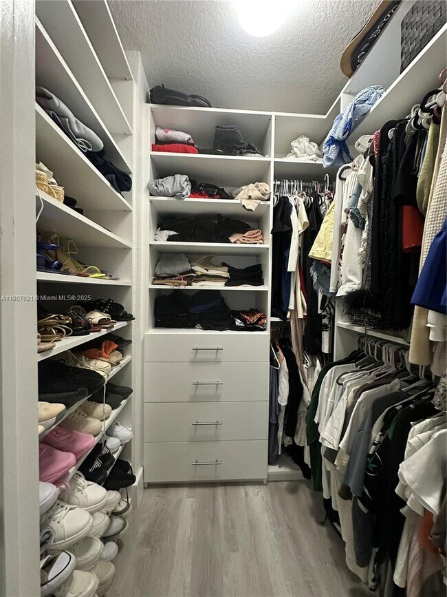 Building Photo - 12923 SW 285th Terrace