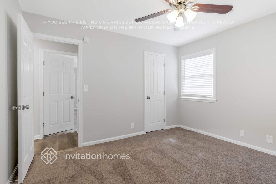 Building Photo - 2157 Rolling View Dr