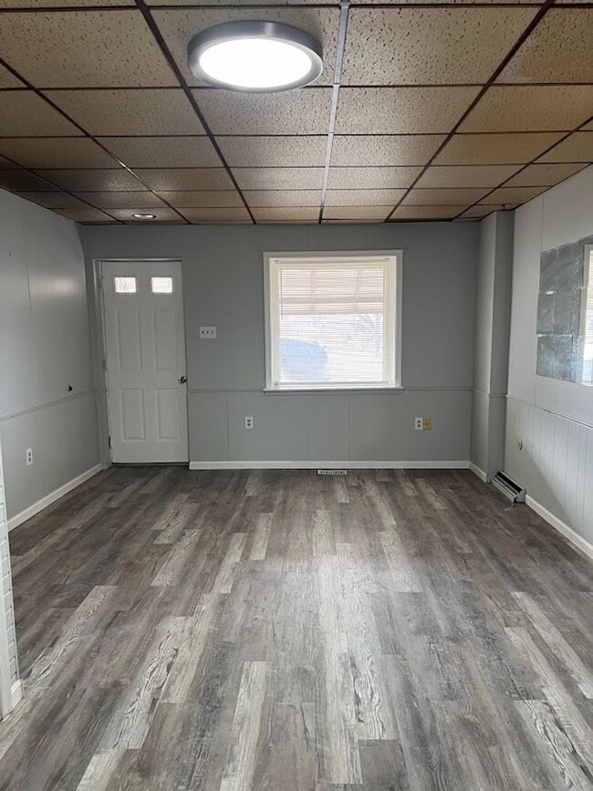 Building Photo - Single Family Home in the City of Reading - 3 Private Bedrooms