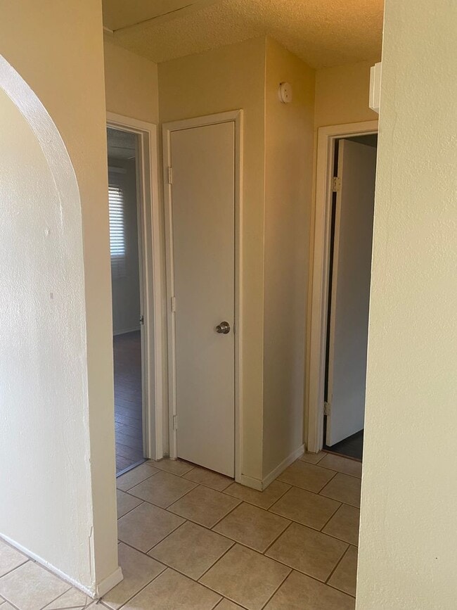 Building Photo - Sparkman Triplex
