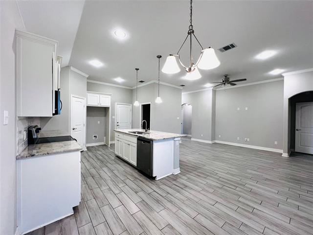 Building Photo - 1012 Eva Dr