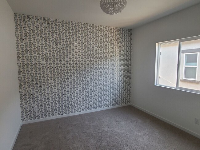 Building Photo - Three Bedroom Three Bathroom Home with Solar