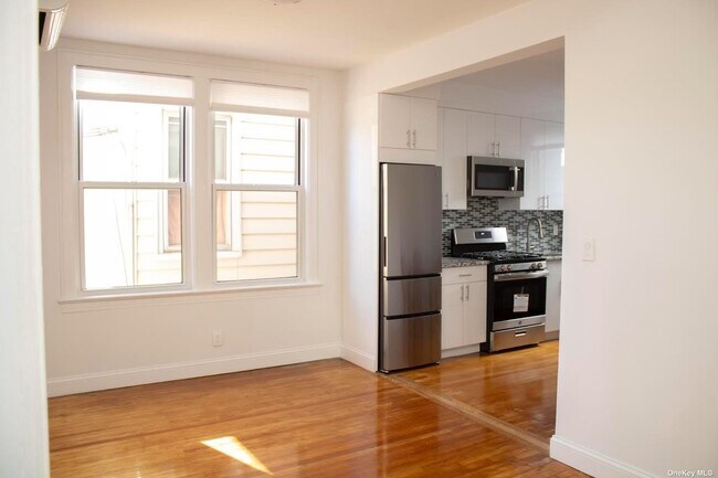 Building Photo - 61-29 Cooper Ave