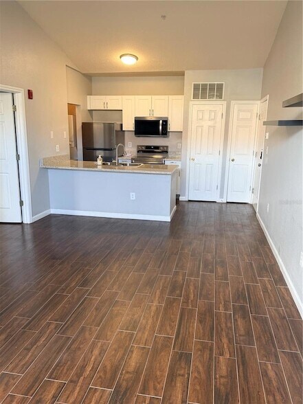 Building Photo - 10764 70th Ave N