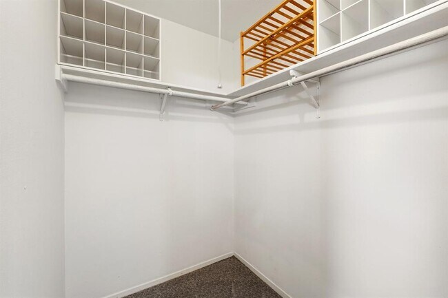 Building Photo - 2603 Market Garden Ln