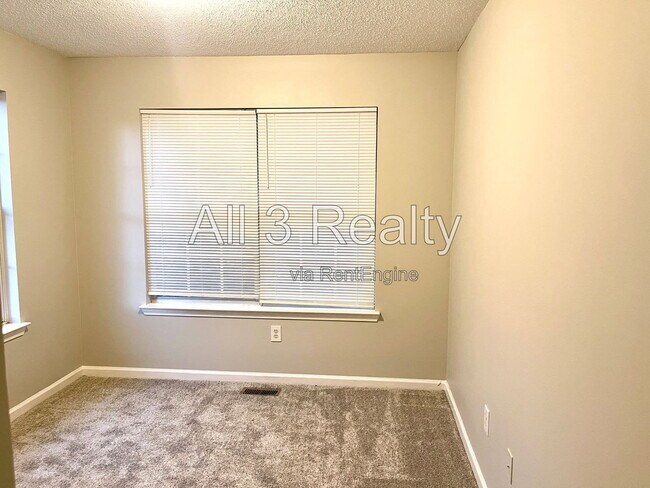 Building Photo - 2373 Brianna Dr