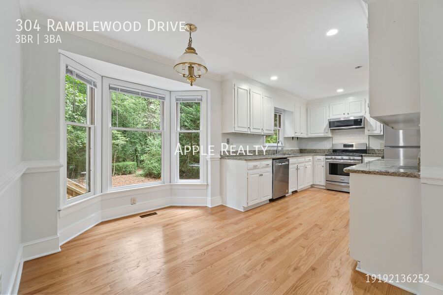 Building Photo - 304 Ramblewood Dr