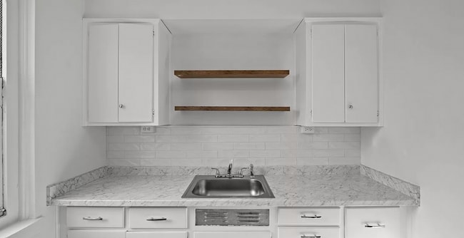 Building Photo - 1121 Myrtle Ave