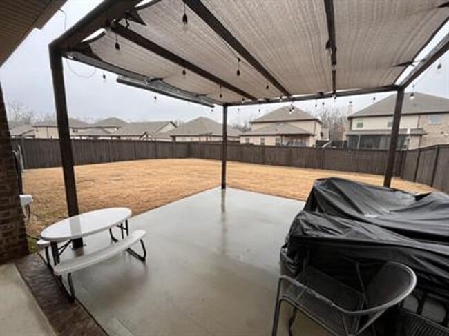 Building Photo - COMING SOON! Beautiful 4-Bedroom Home with...