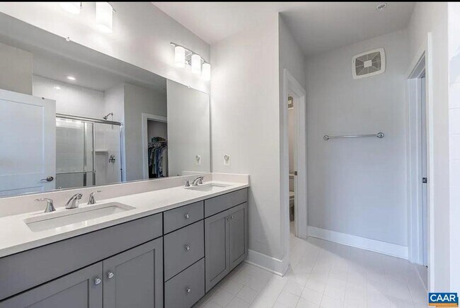 Building Photo - 602 Noush Ct