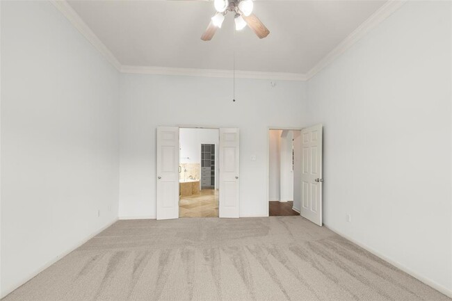 Building Photo - 2111 Blue Water Bay Dr