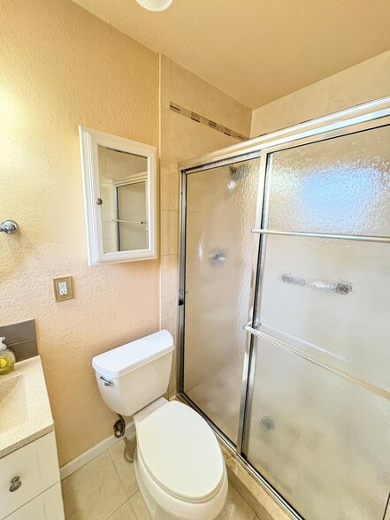 Building Photo - 4937 Tortuga Dr