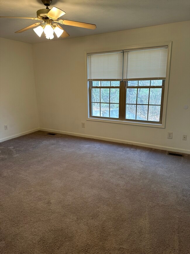 Similar to Photo - 2004 Wards Ferry Rd