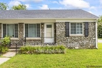 Building Photo - 541 Sheridan Dr