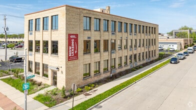 Building Photo - The Bank