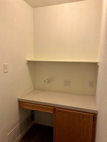 Building Photo - 313 Cedar Ridge Dr