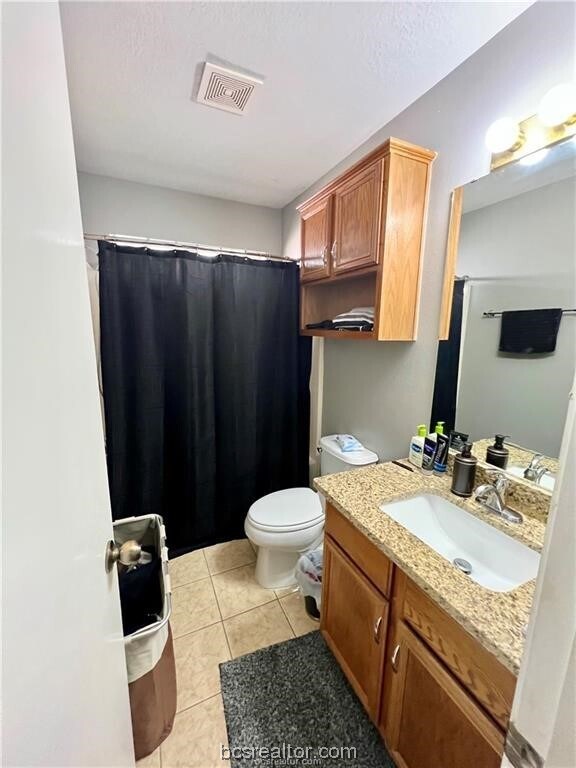 Building Photo - 3605 Vienna Dr