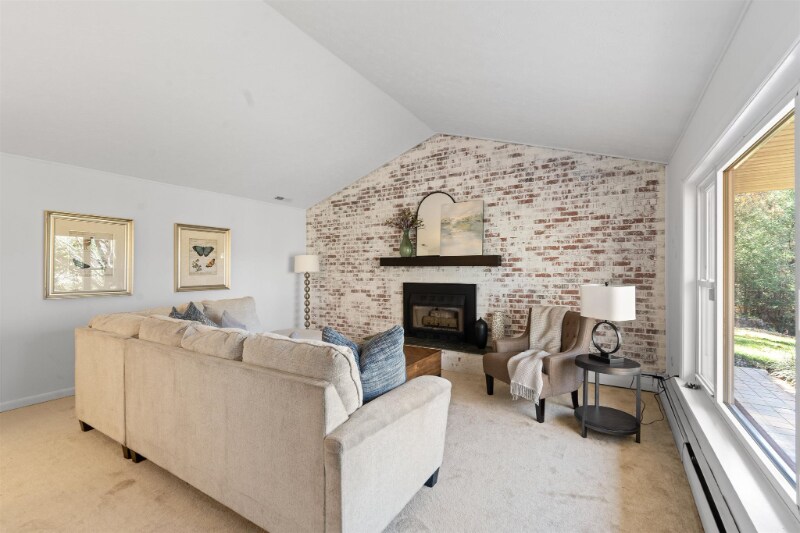 Building Photo - 315 Beaverdam Rd