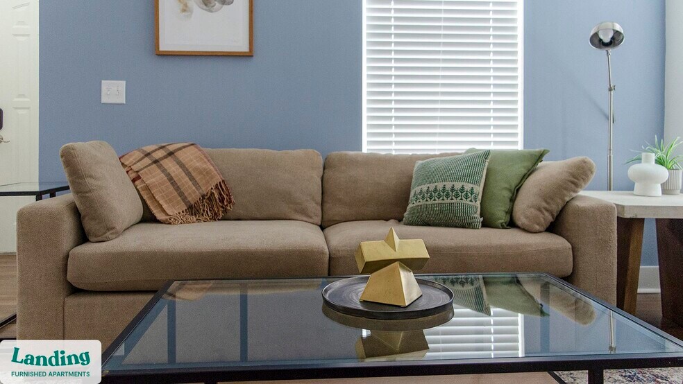 Building Photo - 901 Kelly Green Ln