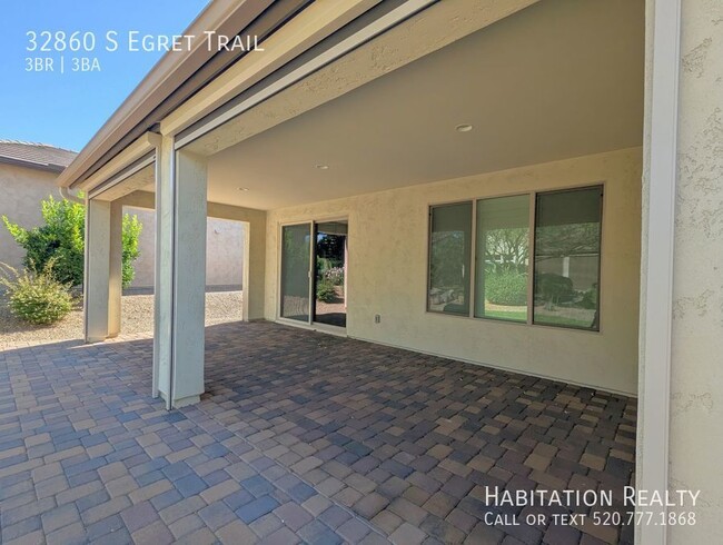 Building Photo - Rare opportunity to rent a Pristine, 3Bed/...