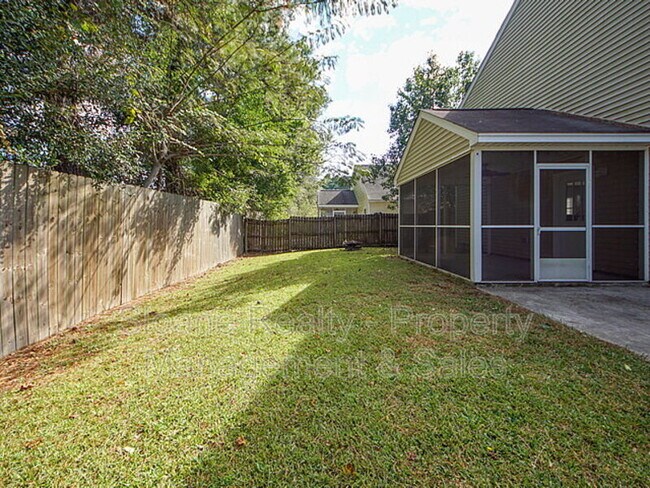 Building Photo - 1118 Deerberry Rd