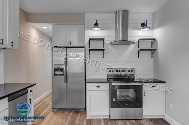 Building Photo - Lovely 2 bedroom / 1 bathroom home now ava...