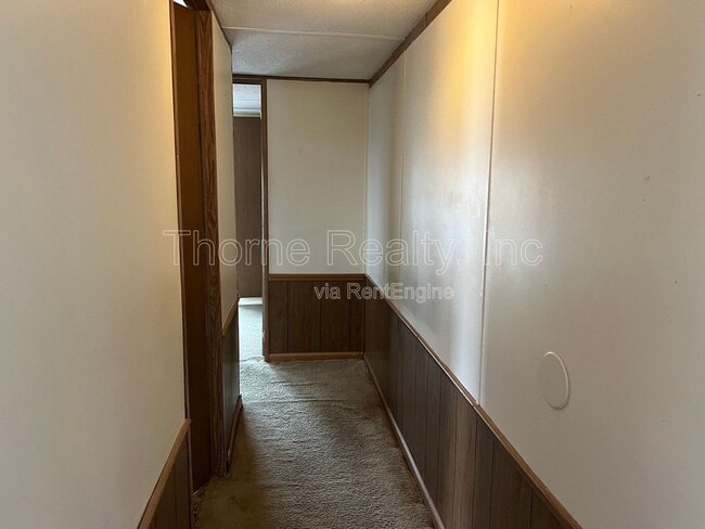 Building Photo - 92 Matts Ln