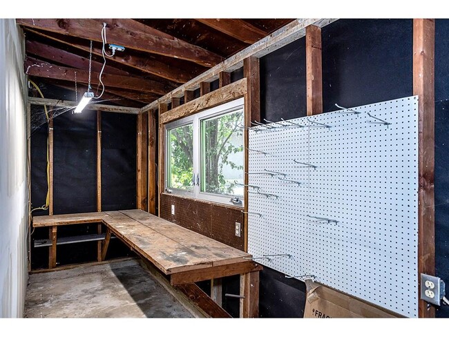 Building Photo - 2311 Westforest Dr