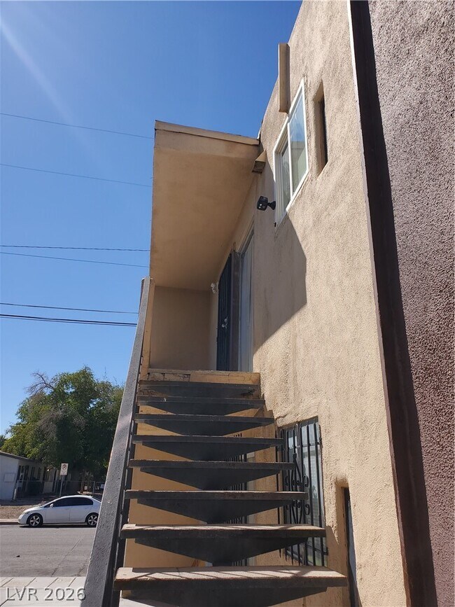 Building Photo - 1324 N 22nd St