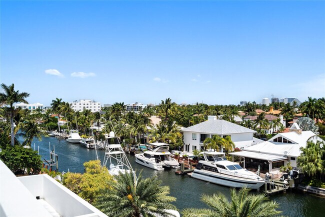 Building Photo - 500 Isle of Capri Dr