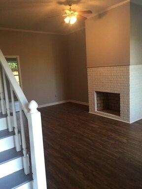 Building Photo - Hathorn