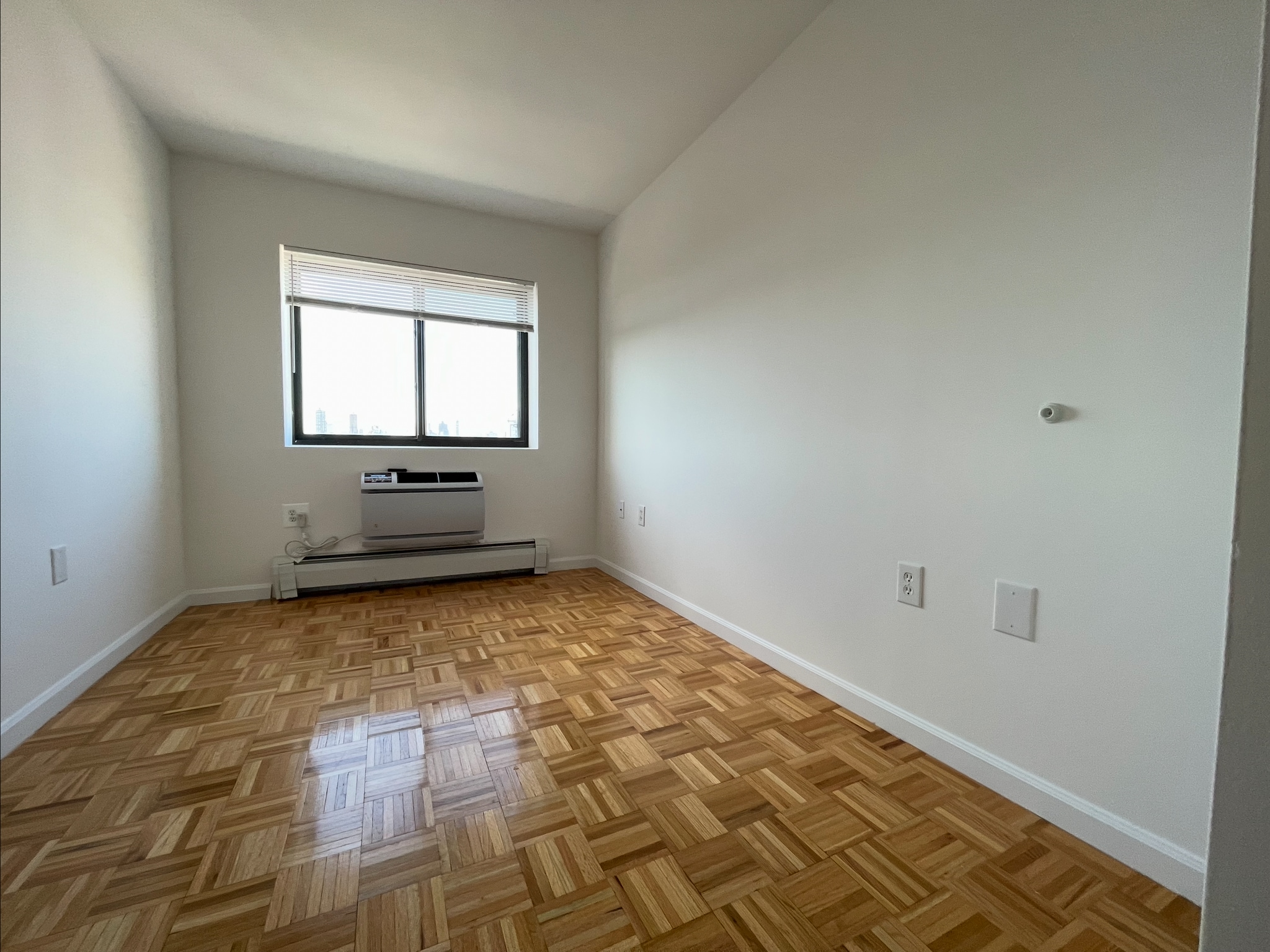 Building Photo - 3212 23rd St