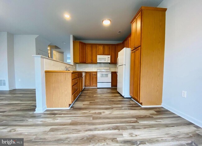 Building Photo - 5147 Mallards Landing Dr