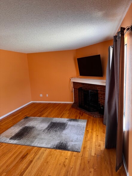Building Photo - 4108 S Mobile Cir