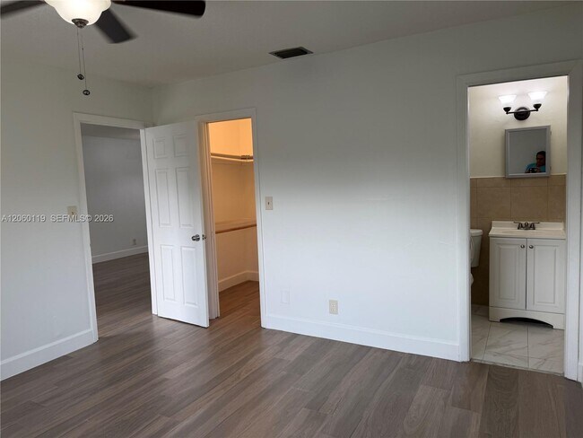 Building Photo - 4171 NW 110th Ave