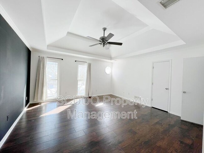 Building Photo - 15610 Outlook St