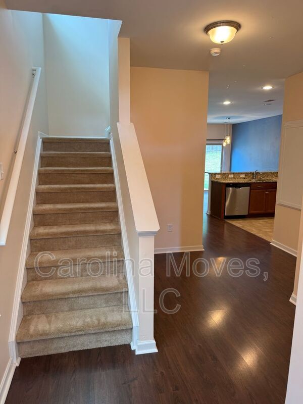 Building Photo - 123 Dunnsmore Dr
