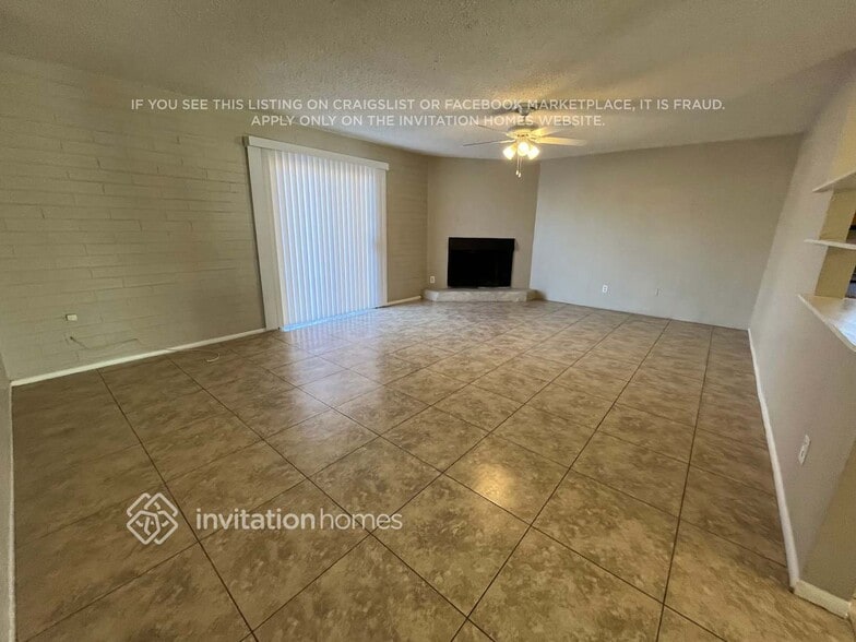 Building Photo - 4454 W Avalon Dr