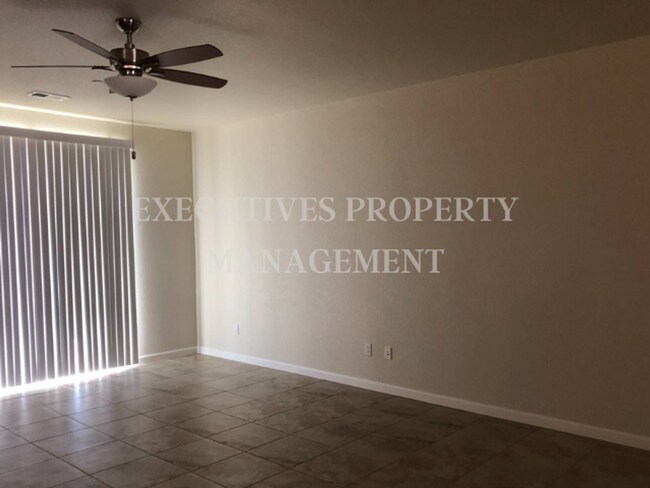 Building Photo - 1470 Woodbury Ct