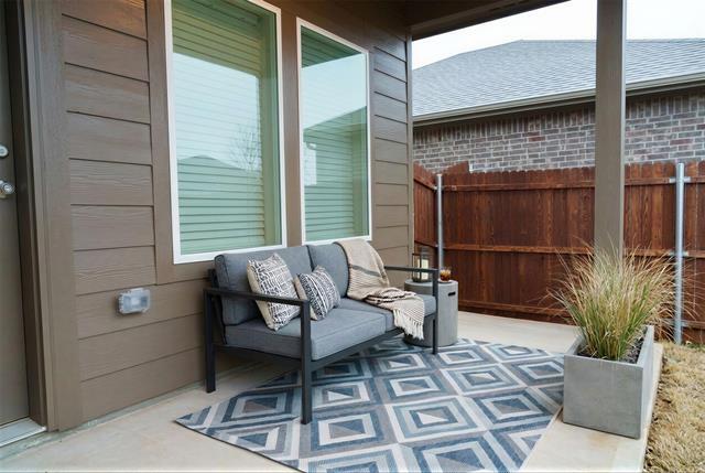 Building Photo - 929 Jefferson Wy