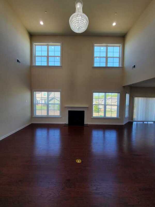 Building Photo - 1007 Anatrella Ln NW